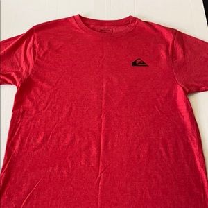 NWOT Quicksilver Medium size short sleeve T-Shirt